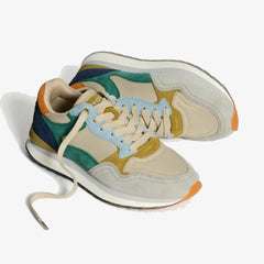 Hoff City Singapore Woman