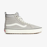 Vans MTE Sk8-Hi isolato